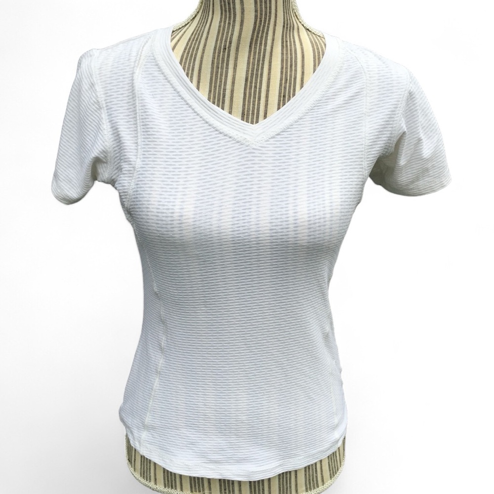 Columbia women’s Titanium white short sleeve tee XS